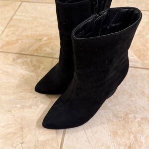 Crown & Ivy Black Heeled Boots
